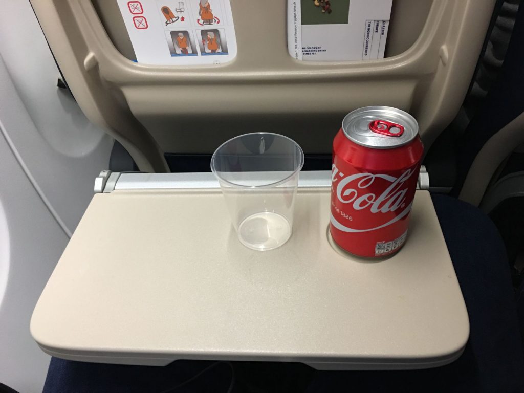 Cola om bord SK 786.