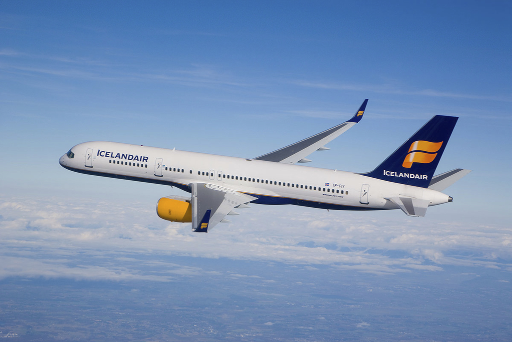 Icelandair 757